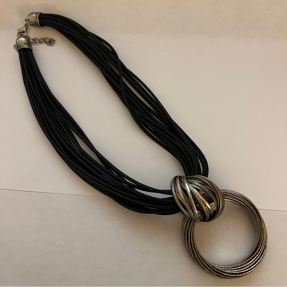Chic Black and Silver Necklace